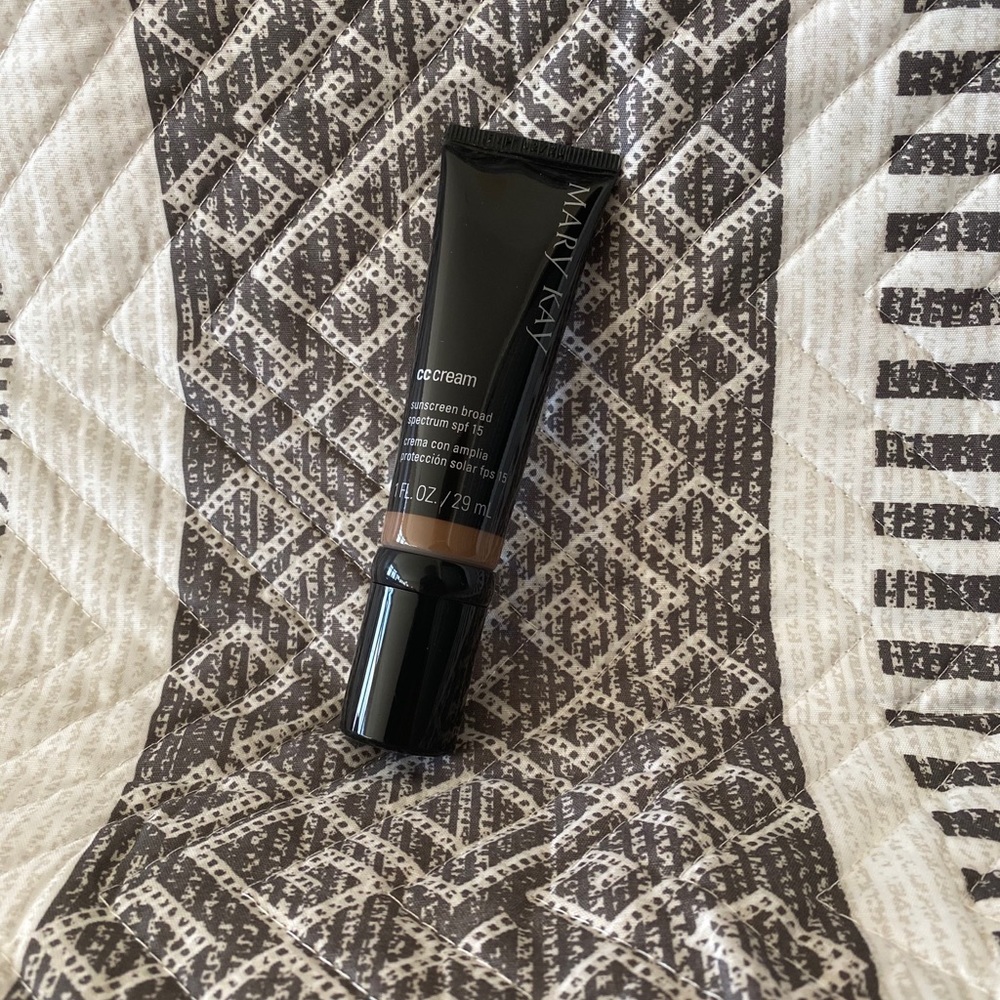 MK CC Cream Very Deep